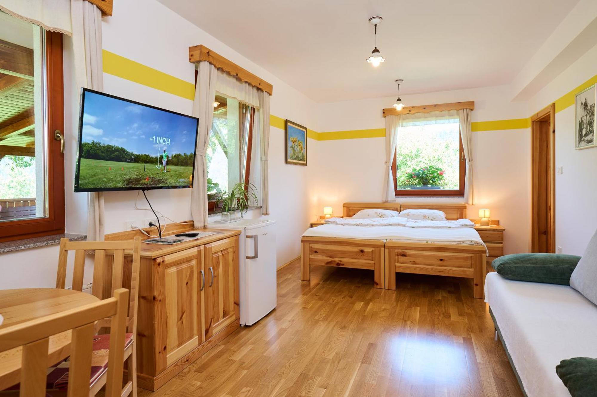 Prevalje Apartments Organic Tourist Farm Gradisnik מראה חיצוני תמונה